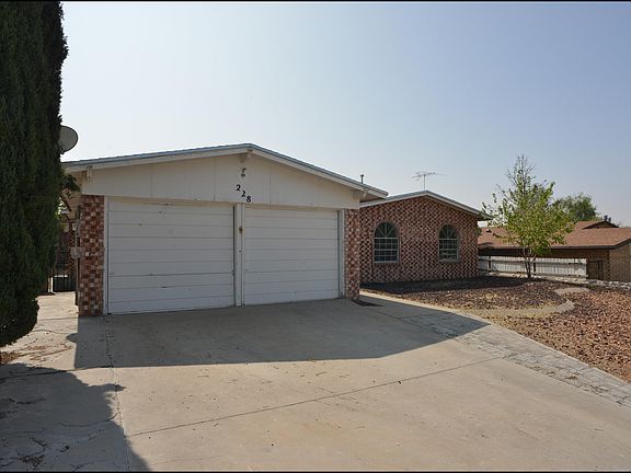 3rd image of 228 Flynn Dr