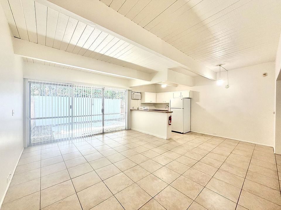 1st image of 3737 Calle De Carlos #4