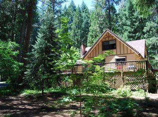 111 N Lakeview Dr, Trinity Center, CA 96091