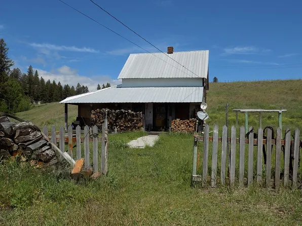324 Vulcan Mountain Rd, Curlew, WA 99118