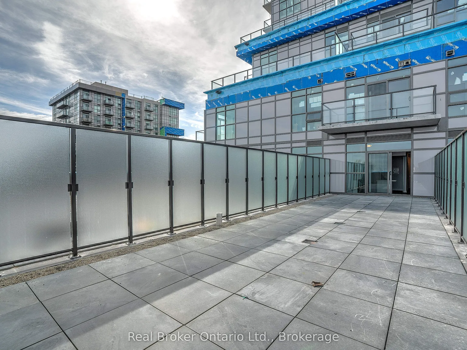 1 bed, $2,400 — Photo 1