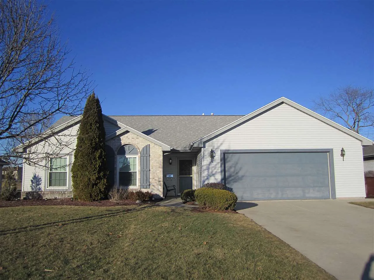 1210 Elm St photo 1