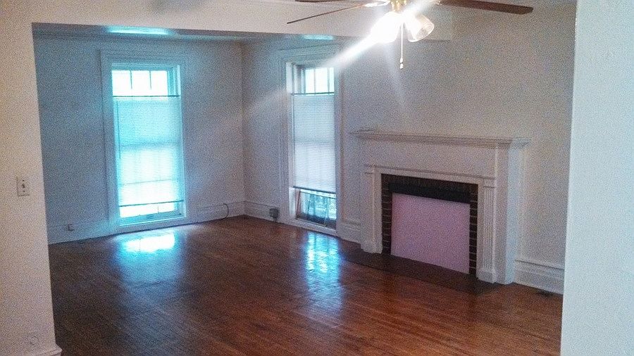 1st image of 203 E Holmes St