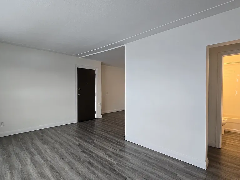 143 Oxford St E #5 — Photo 12