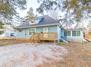 306 W 5th St, Holden, MO 64040