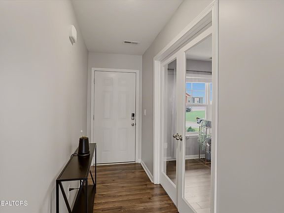 5th image of 1248 Cole Dr