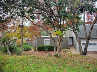 6810 Thorncliffe Dr APT A, Austin, TX 78731