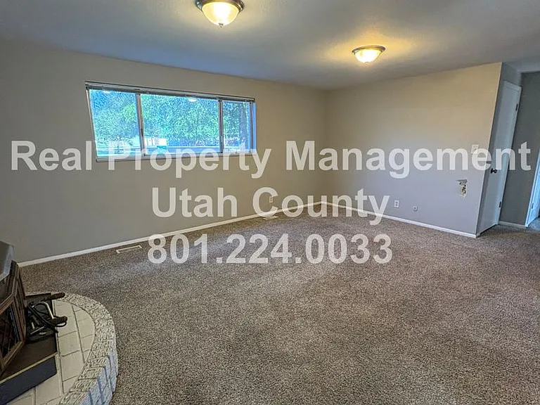 1474 N 375 W — Photo 8