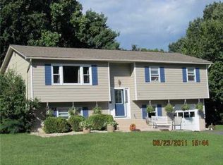 508 Balmoral Cir, New Windsor, NY 12553