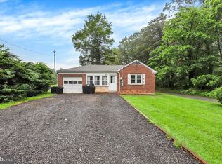 7712 Appleby Rd, Harrisburg, PA 17112