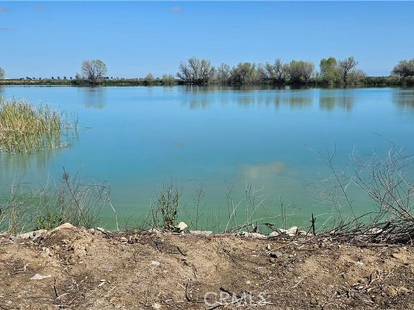 26749 Cottonwood Rd, Gustine, CA 95322