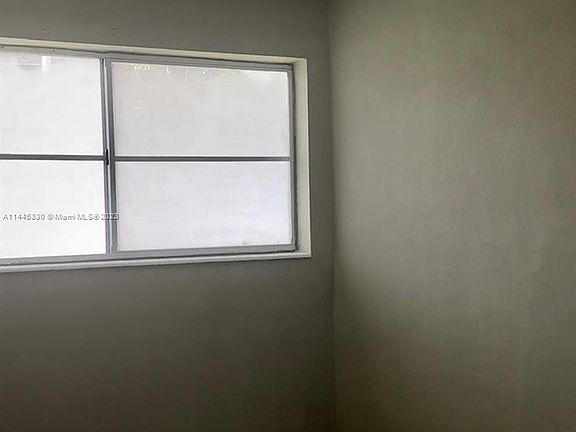 4th image of 18746 NE 18th Ave APT 247