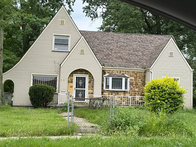 3724 Hillman St — Photo 1