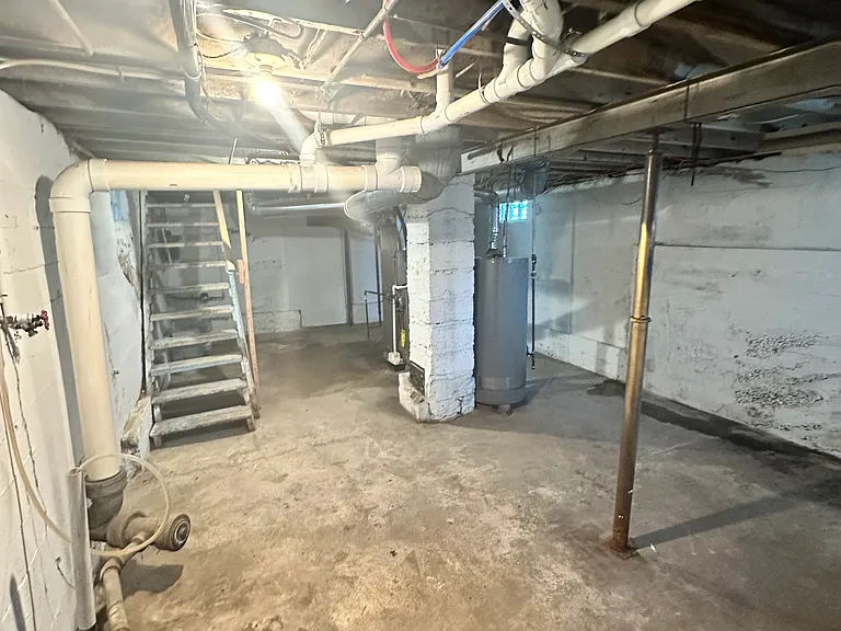 450 Williams Ave — Photo 8