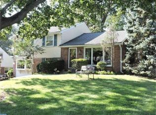 110 Longview Dr, Springfield, PA 19064