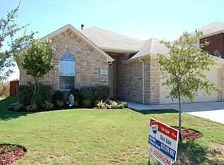 432 Paddle Dr, Crowley, TX 76036