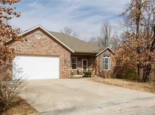 2 Ainsdale Ln, Bella Vista, AR 72715