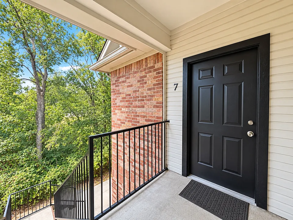 315 Fry St #7