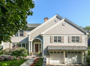 35 Beverly Dr, Rye, NY 10580