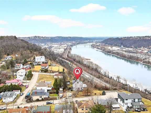 3rd image of 30 Perry St