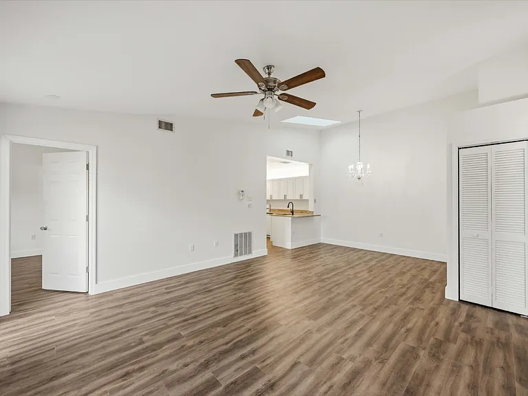 3300 Loveland Blvd #2501 — Photo 6