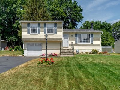 511 Rita Dr, North Syracuse, NY, 13212