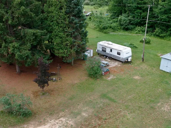 1900 Hay Rd, Beaverton, MI 48612