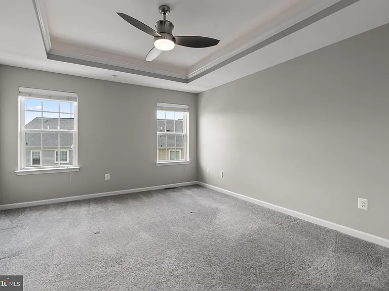 9442 Adelaide Ln — Photo 14