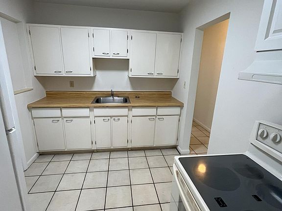 3rd image of 21338 Coulton Ave #1