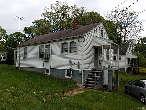4th image of 2133 Broadway St