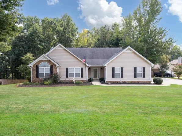 44 Mossy Oak Ln, Dallas, GA 30157