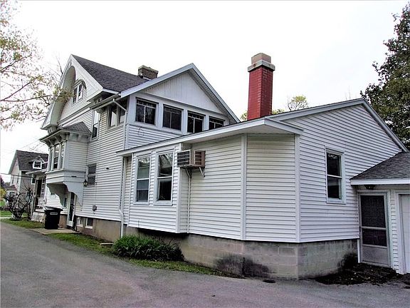 4th image of 120 Grace Ave