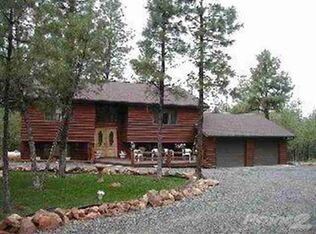 2056 Badger Ln, Overgaard, AZ 85933