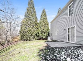554 Bedford Knoll Dr, Winston Salem, NC 27107