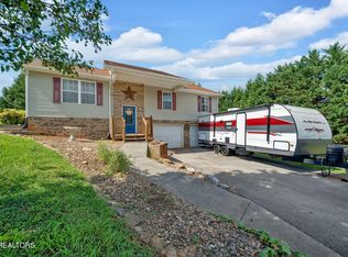 510 Joshua Dr, Dandridge, TN 37725
