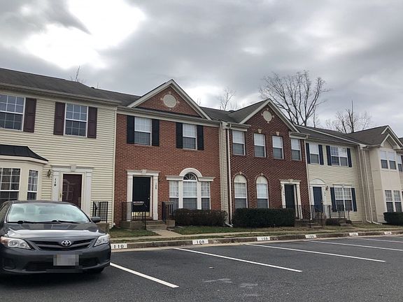 3rd image of 108 Hemlock Dr