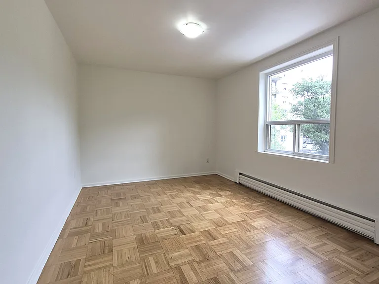 1751 Victoria Park Ave #204 — Photo 15