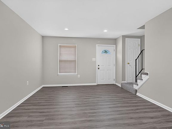 3rd image of 8220 Marlton Ct