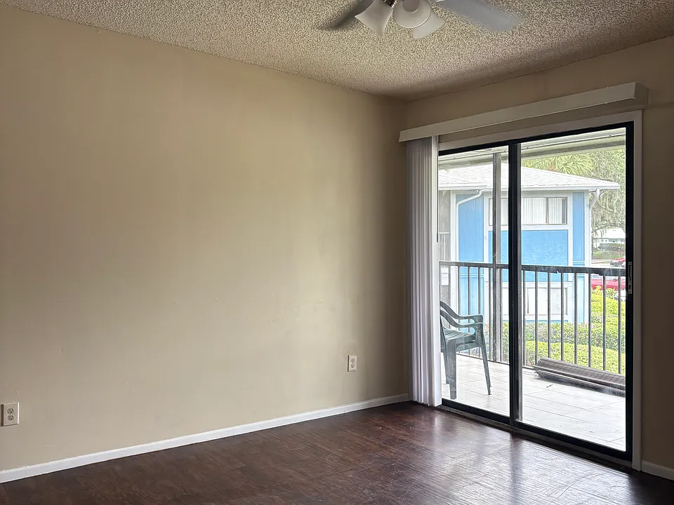 2470 Oak Park Way #2470