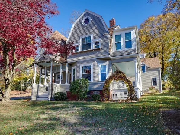 27 Winona Ave, Haverhill, MA 01830