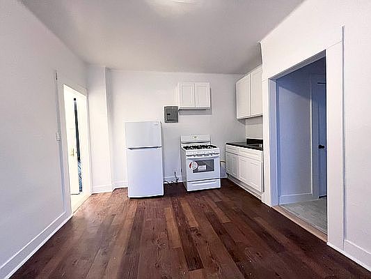 2nd image of 2530 Ocean Ave #D7