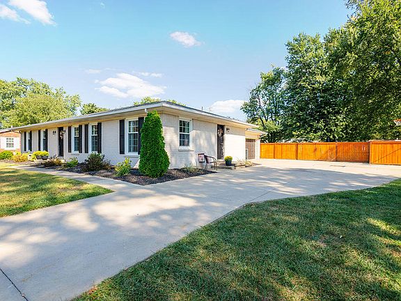 2nd image of 181 Peachtree Rd