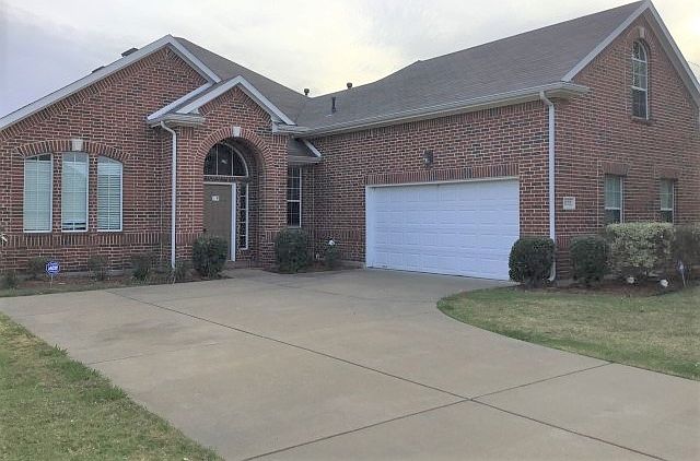 1st image of 1132 Lakeside Dr