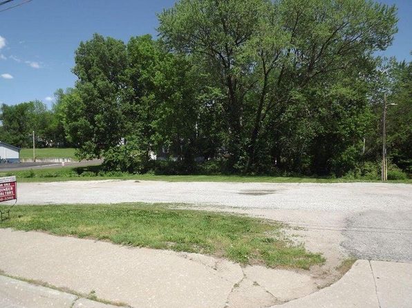 1104 S Odell Ave, Marshall, MO 65340