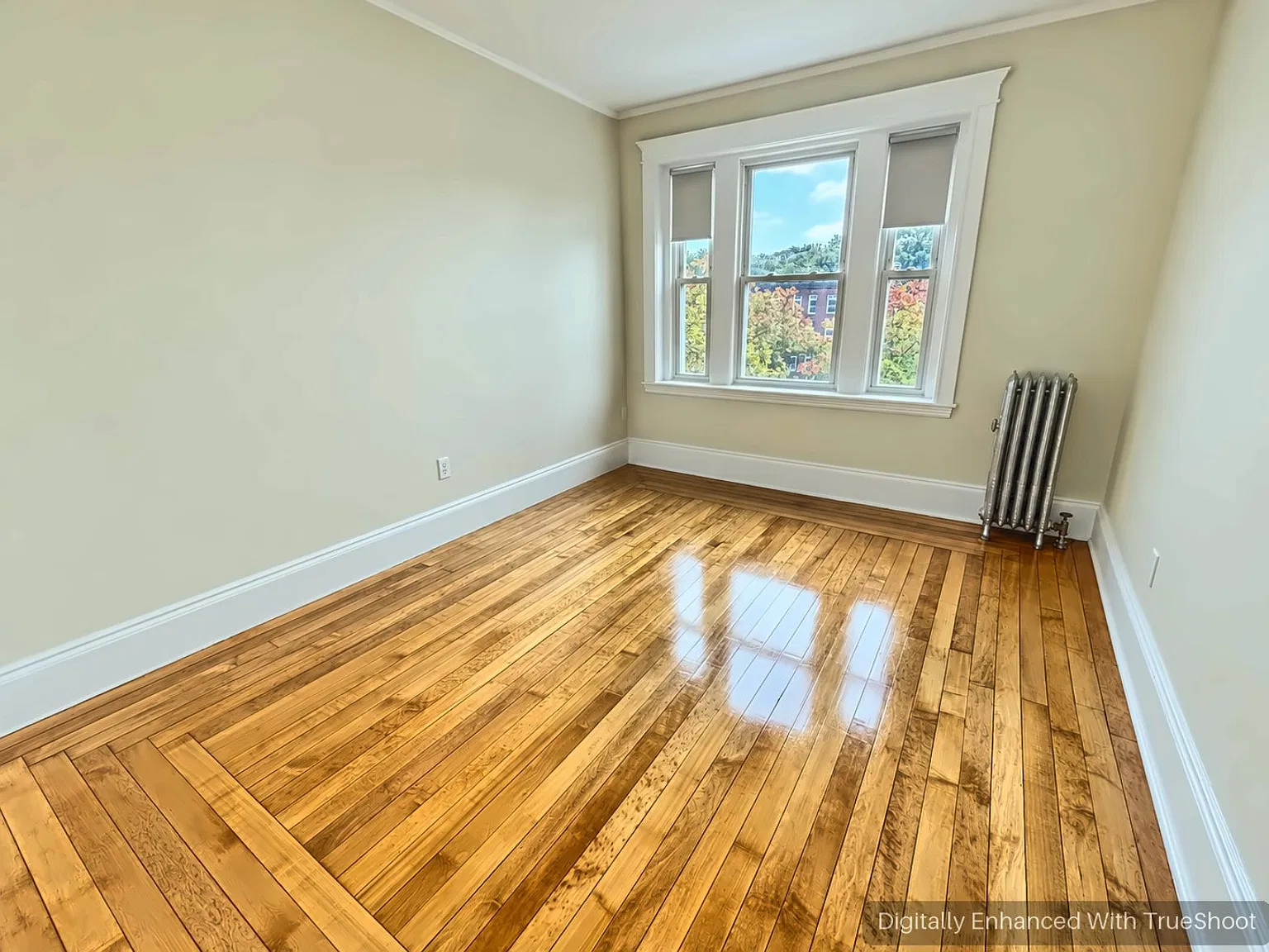 1822 Beacon St — Photo 4