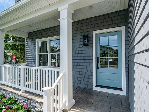 2nd image of 1237 Benedict Street