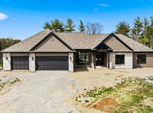 410 Keltic Pines Blvd, Huntertown, IN 46748
