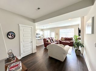 6024 Hillside Ln, Spring Hill, TN 37174