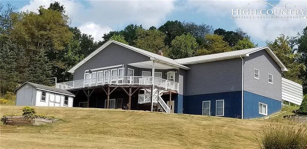 4 bed, 4461 sqft, $1,100 — Photo 1