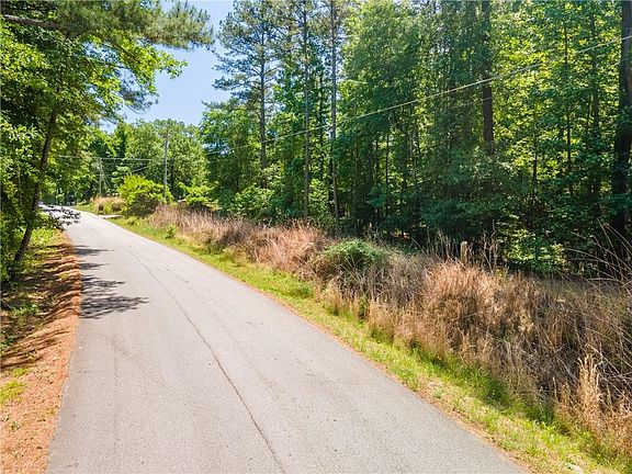2nd image of 4795 Amsler Rd #31